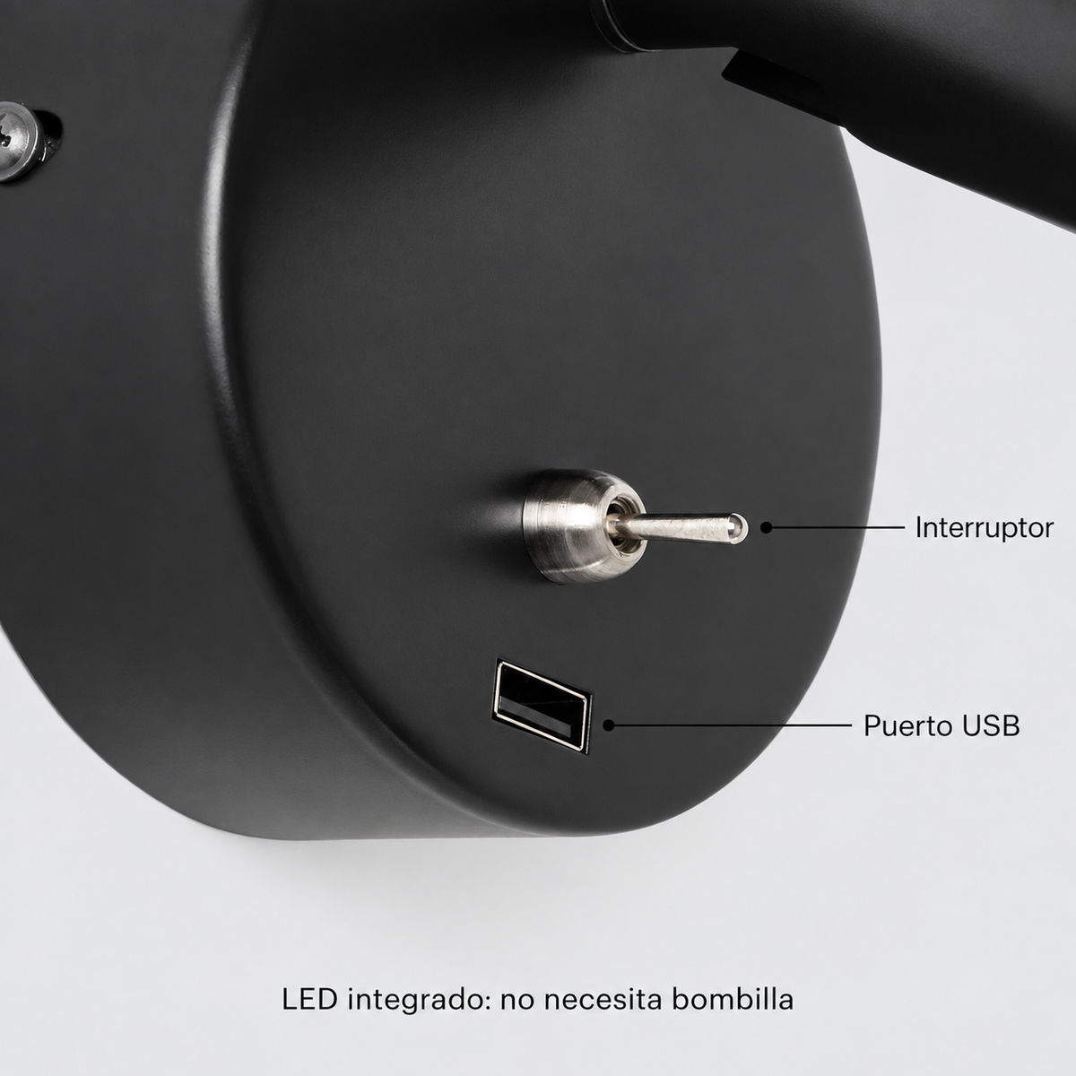 Detalle del interruptor, puerto USB y fuente LED integrada del aplique 20000