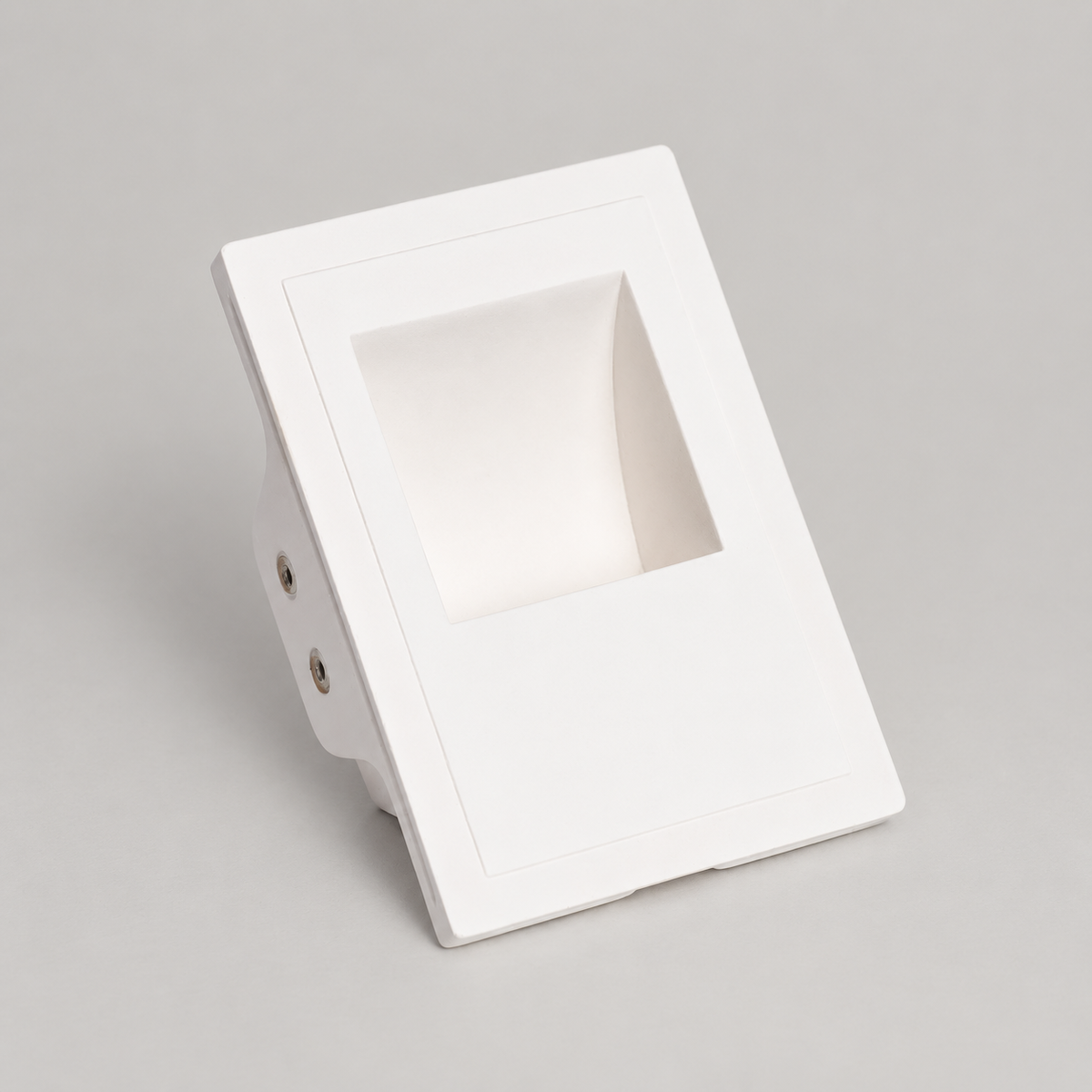 Aplique blanco de yeso para integración en pared, vista completa