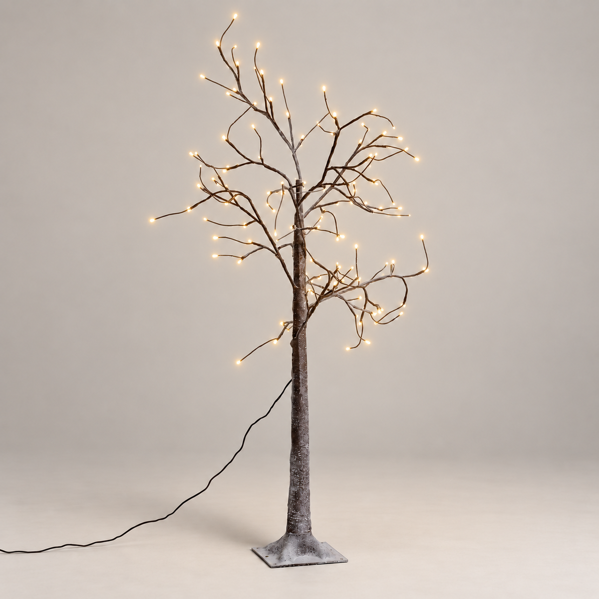 Árbol navideño de ramas con 64 LED cálidos y 150 cm, luz encendida