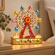 Noria navideña decorativa de madera con 5 LED cálidos, vista en ambiente instalado