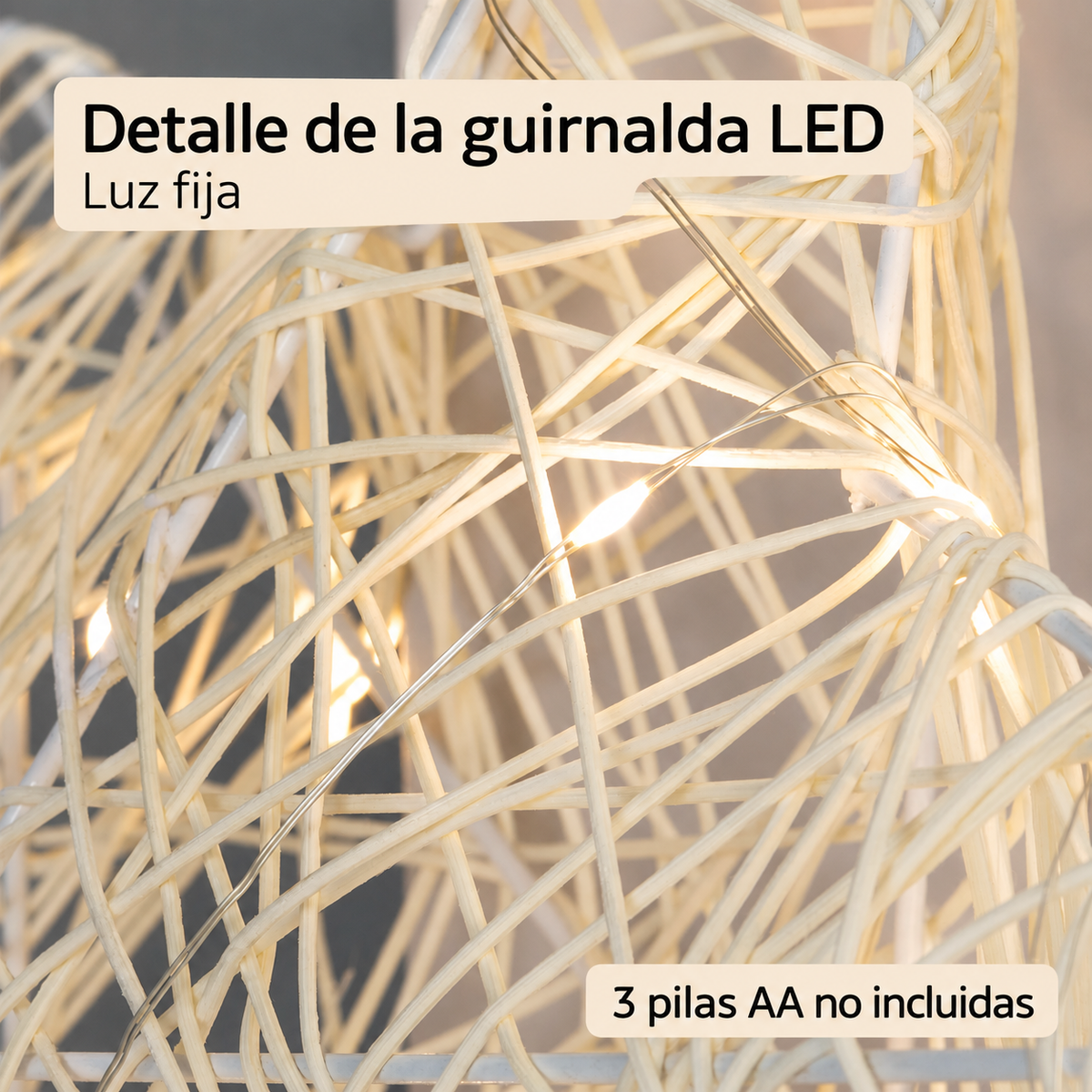 20066 Detalle real de la guirnalda LED de luz fija sobre fibras naturales