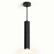 Lámpara colgante tubular negra de aluminio GU10, luz encendida