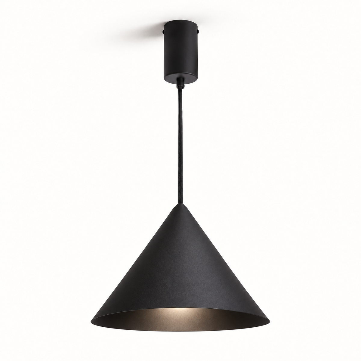 Lámpara colgante LED de cono negro 8 W, luz encendida