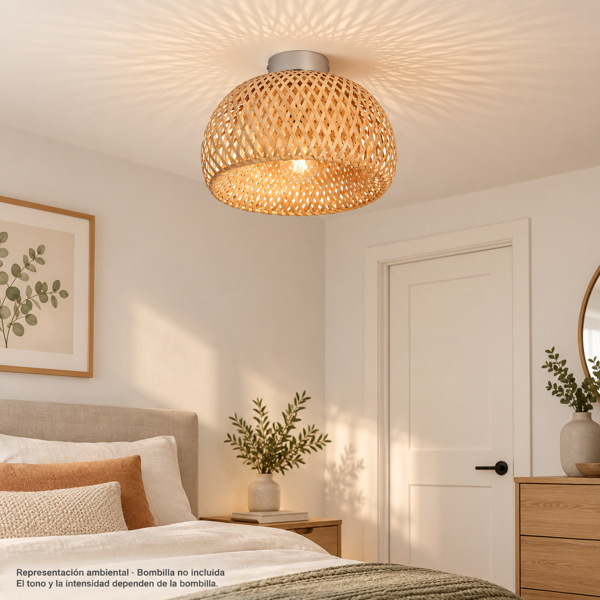 Plafón de bambú trenzado natural Ø30 cm E27 20127 encendido en dormitorio; representación ambiental con bombilla no incluida