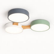 Plafón LED de tres discos multicolor unidos por madera 30 W CCT, luz encendida