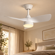 Ventilador de techo blanco Ø76 cm con motor DC y LED CCT, vista en ambiente instalado