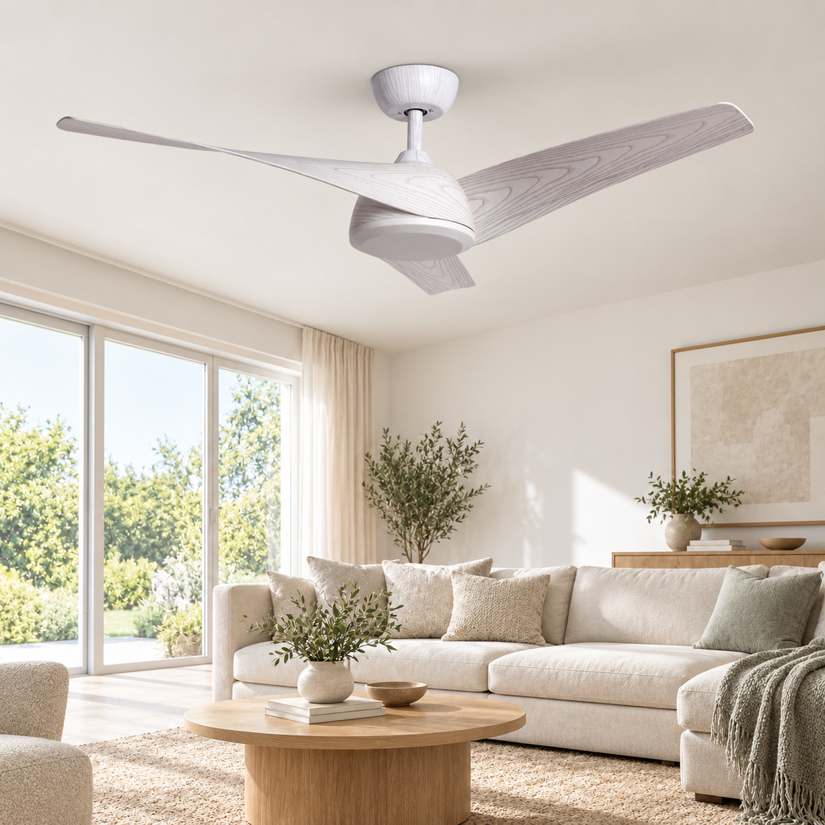 Ventilador de techo sin luz acabado madera blanca, vista ambiente