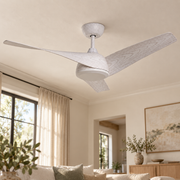 Ventilador de techo DC Ø132 cm sin luz acabado madera blanca, vista en ambiente instalado