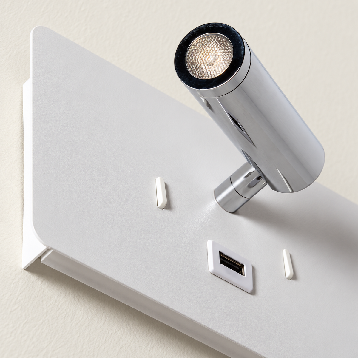 Detalle de la salida USB-A para cargar dispositivos