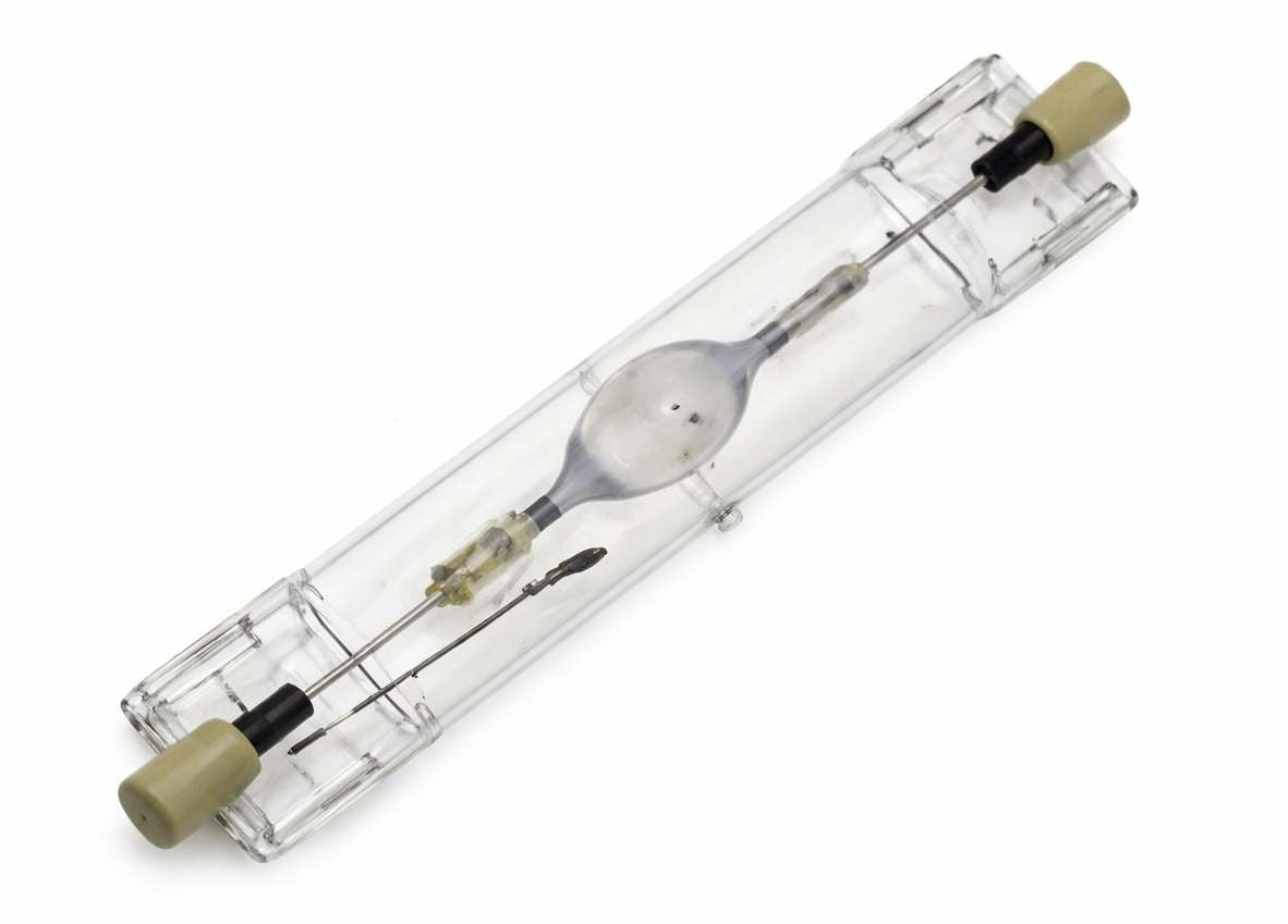 HALOGENURO METALICO HLI-T2 70W/WDL*
